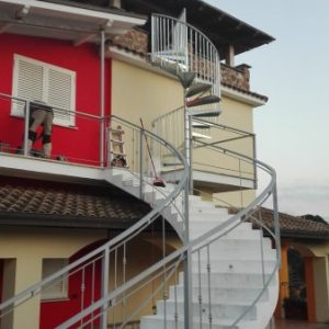 SCALA A CHIOCCIOLA ZINCATA